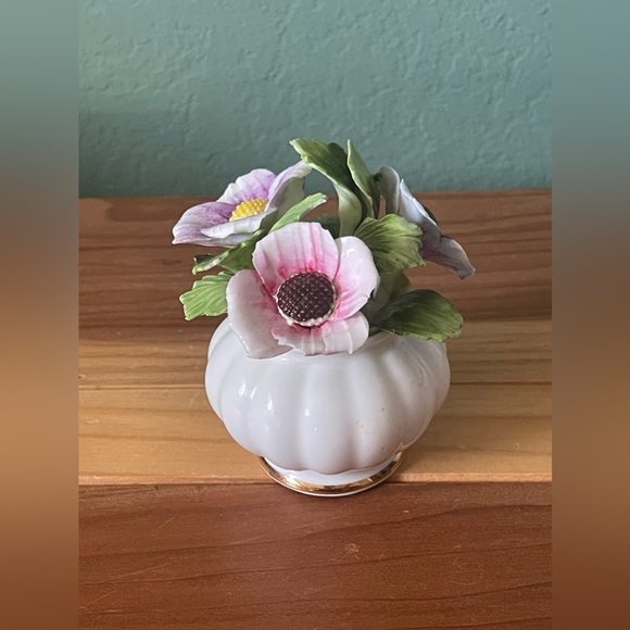 Royal Adderley England Floral Bone China Mini Flower Porcelain Bouquet 4” - Picture 2 of 13